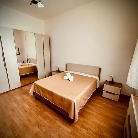 Silvia S *